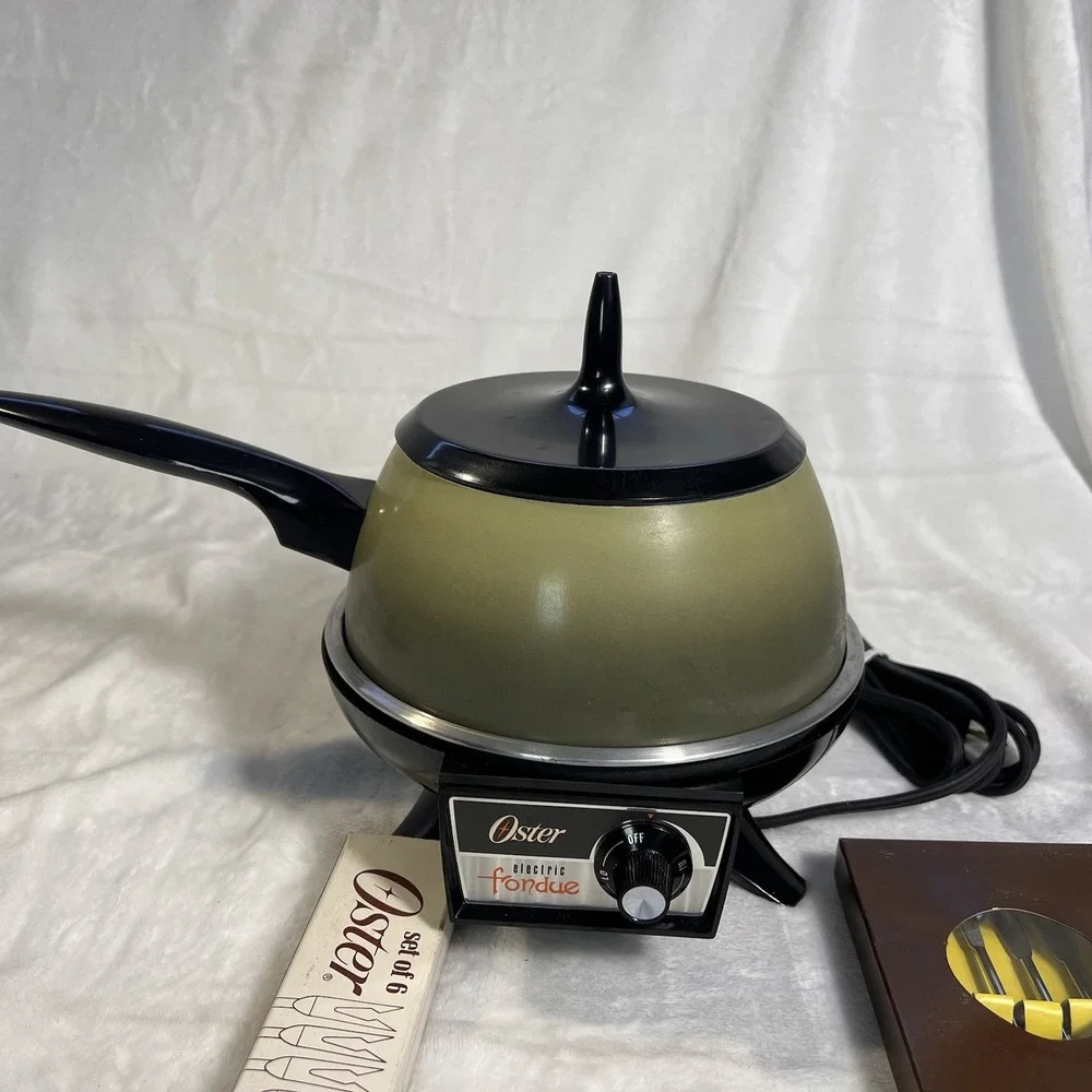 Oster VTG 600 Fondue Pot Set, 70's Avocado Green, Electric with 12 Forks NIB